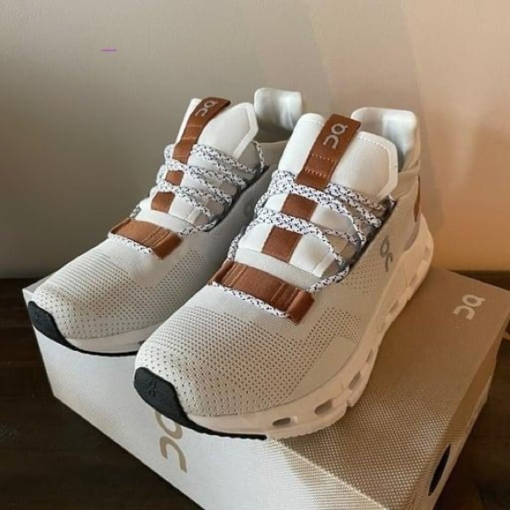 White Pearl Brown On Running Cloudnova